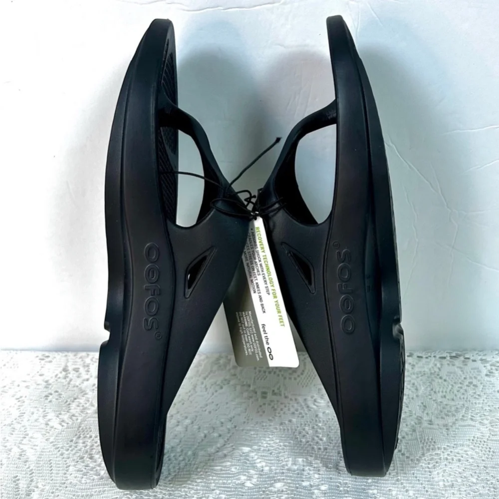 New Oofos MEN'S OORIGINAL Flip Flop Style SANDALs - BLACK / Size US 9 / EU 42